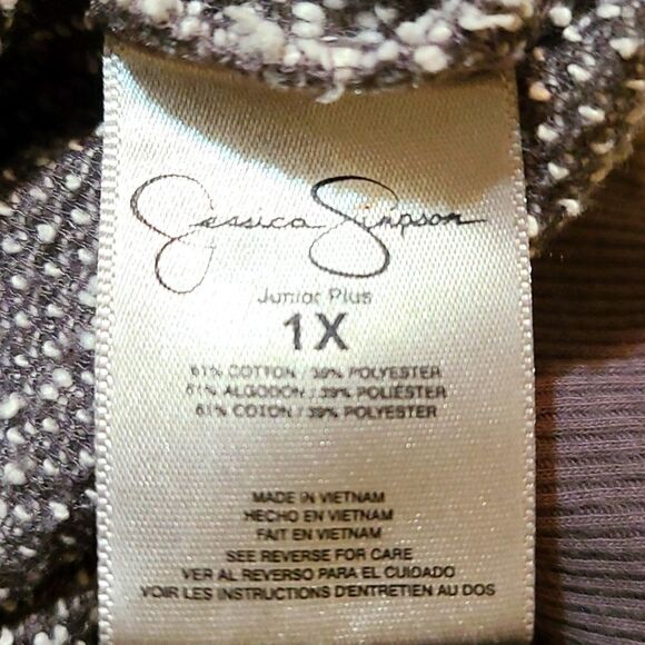 Jessica Simpson Sweater with Bonjour & Eifel Tower on front, Size Junior Plus 1X - Picture 8 of 8